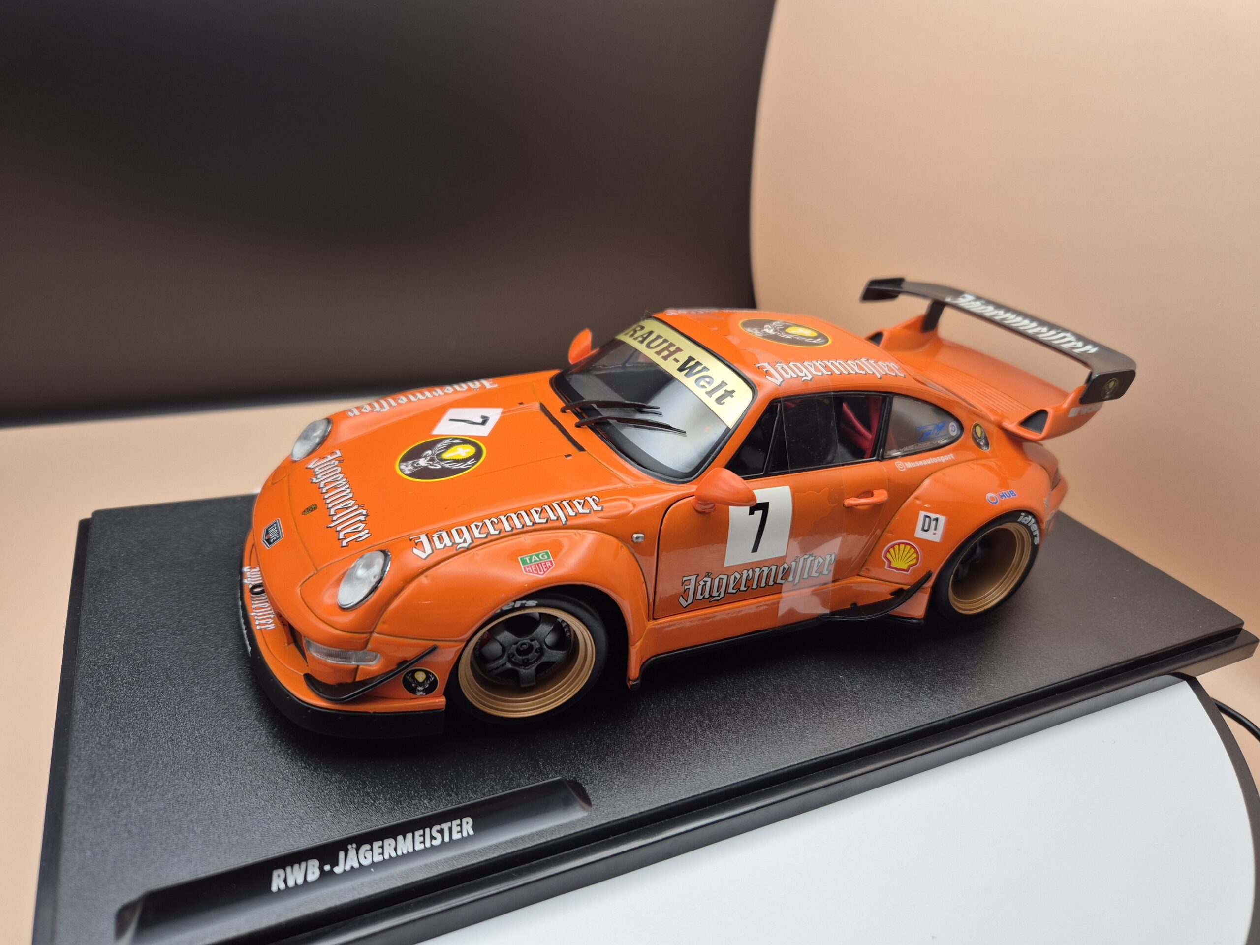 SOLIDO PORSCHE 911 (993) RWB Jagermeister #7 2020 Orange 1:18
