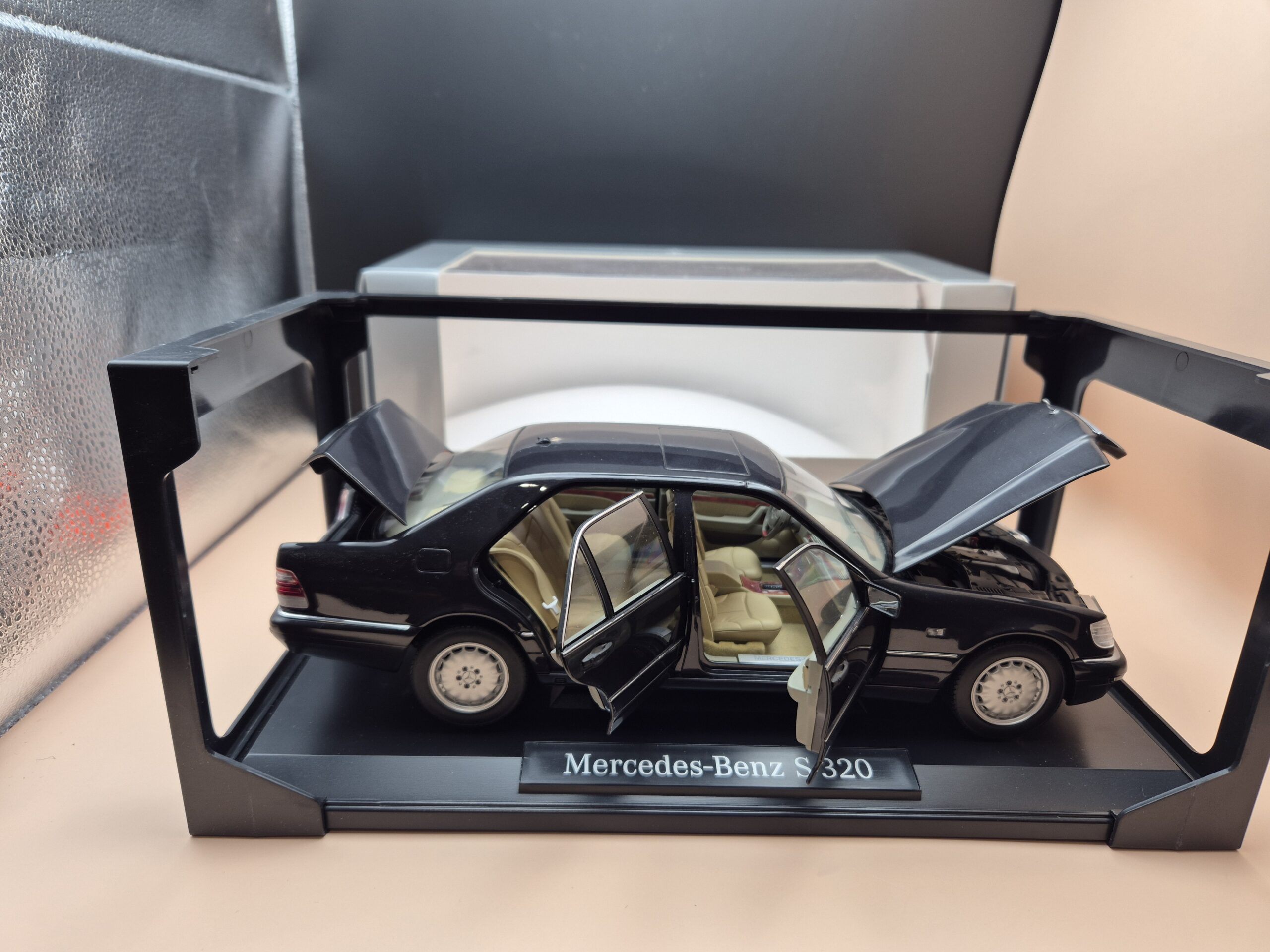 MERCEDES S 320 (W140) 1994-98 1/18 NOREV FULL OPEN B66040594 - obrazek 2