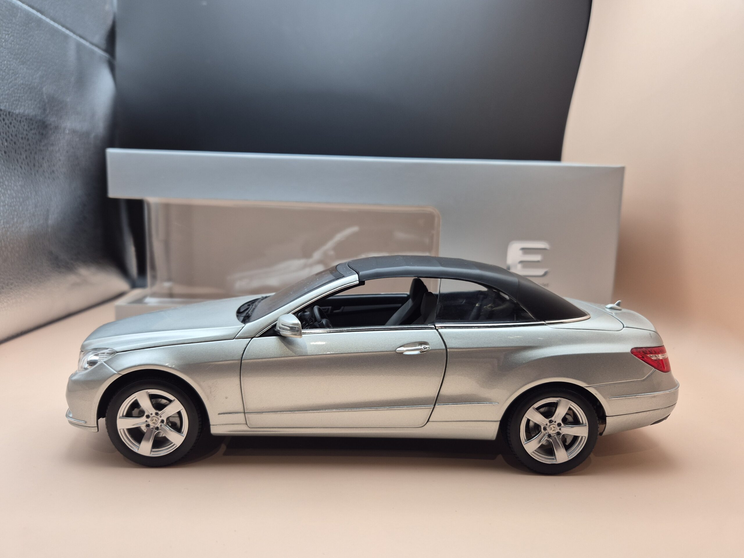 1:18 MERCEDES W207 CABRIOLET CABRIO NOREV B66962433