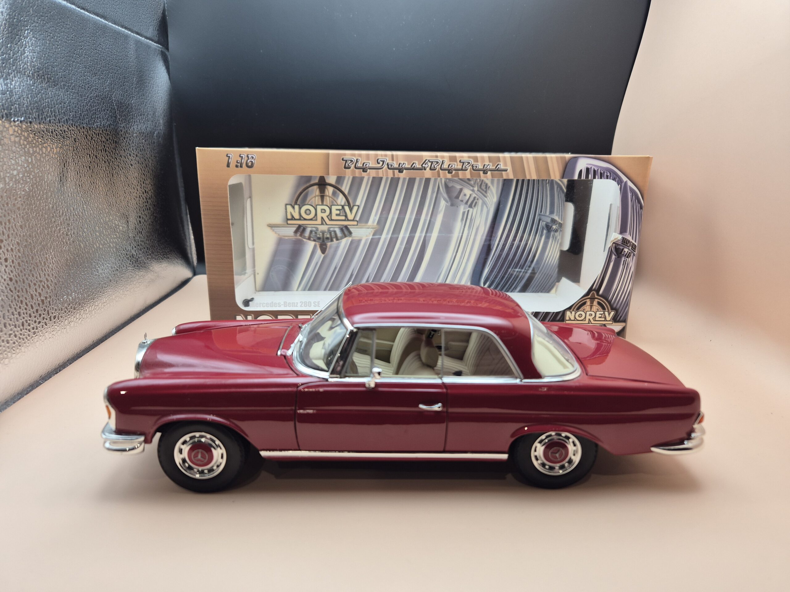 MERCEDES 280 SE 280SE COUPE 1/18 NOREV 183527
