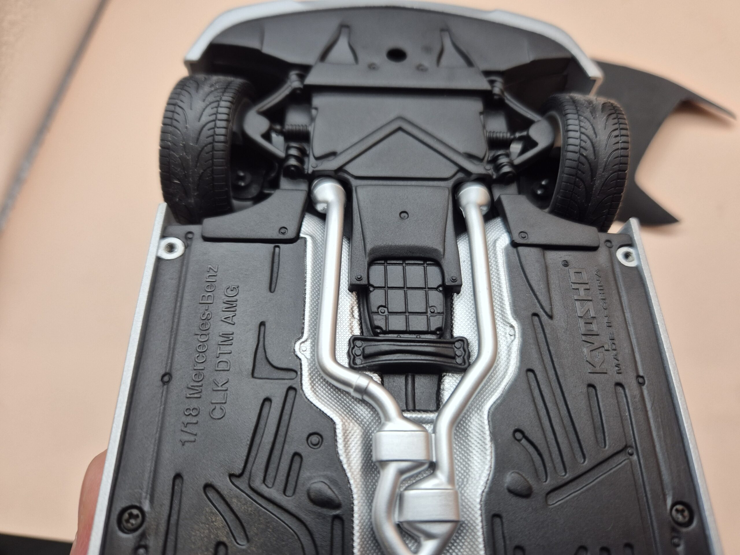 Mercedes CLK CABRIO AMG DTM C209 W209 SREBRNY Kyosho 1/18 - obrazek 7