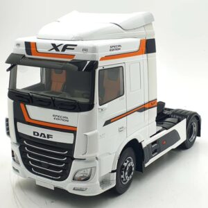 DAF XF Space Cab 2016 White Premium ClassiXXs 1:18 PCL30214