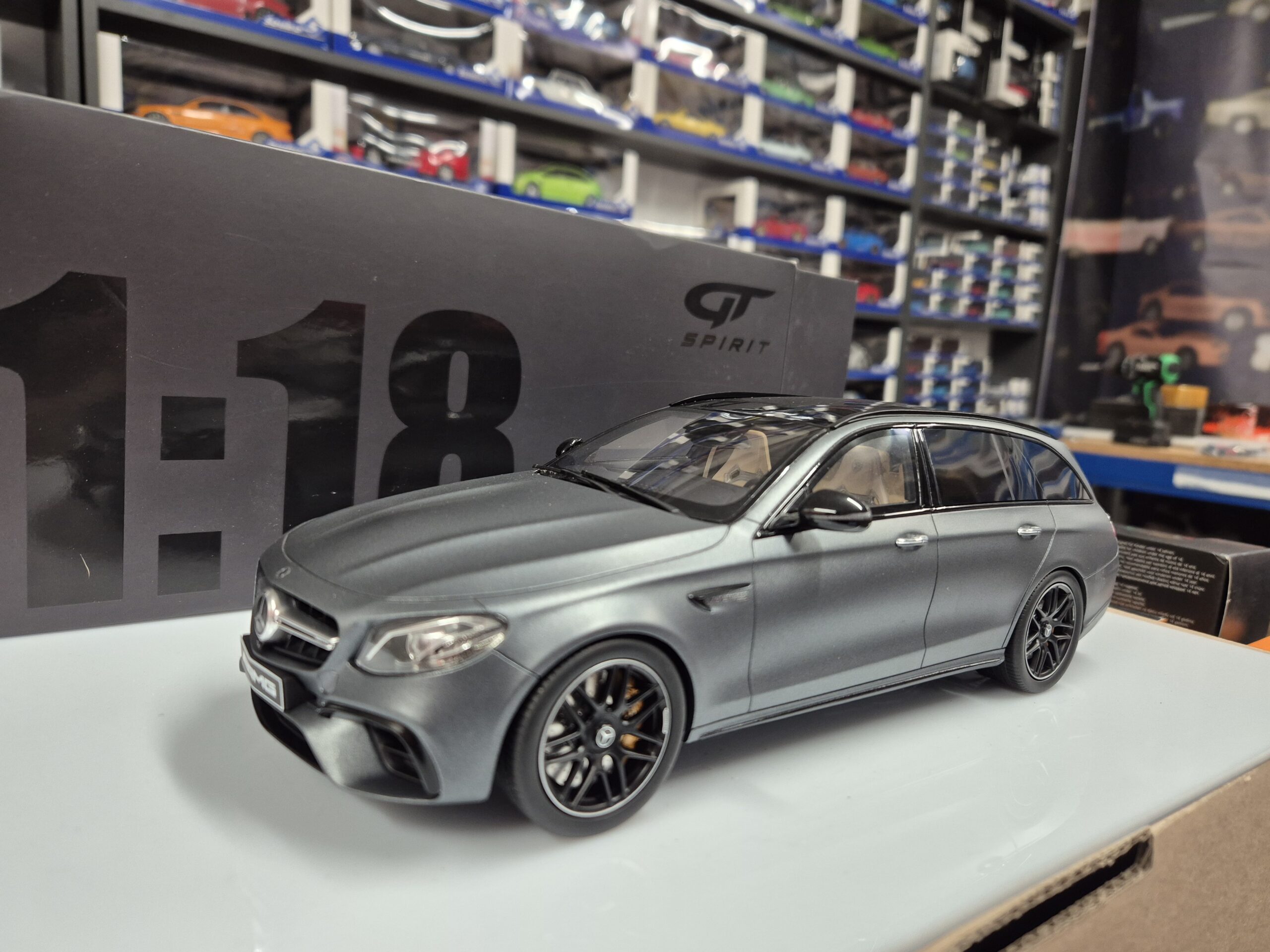 GT SPIRIT GT232 MERCEES E KLASA W213 KOMBI E 63 S SW WERSJA LIMITOWANA 999SZT - obrazek 3