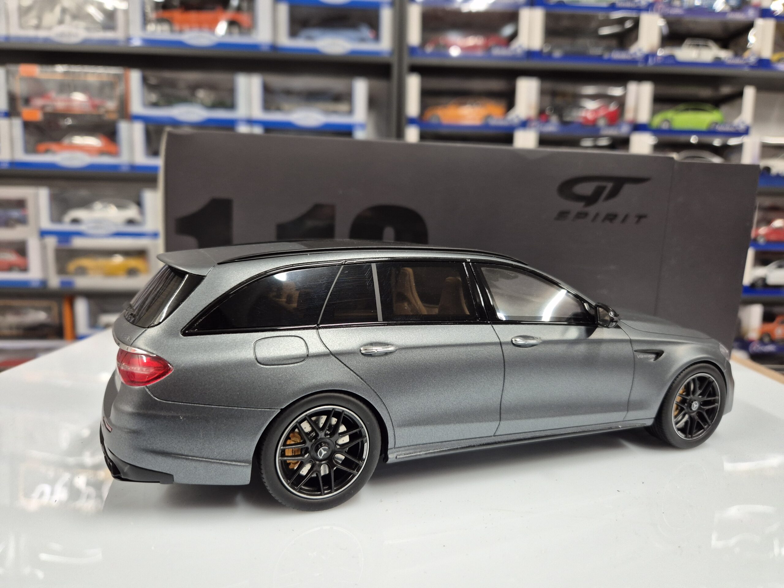 GT SPIRIT GT232 MERCEES E KLASA W213 KOMBI E 63 S SW WERSJA LIMITOWANA 999SZT - obrazek 6