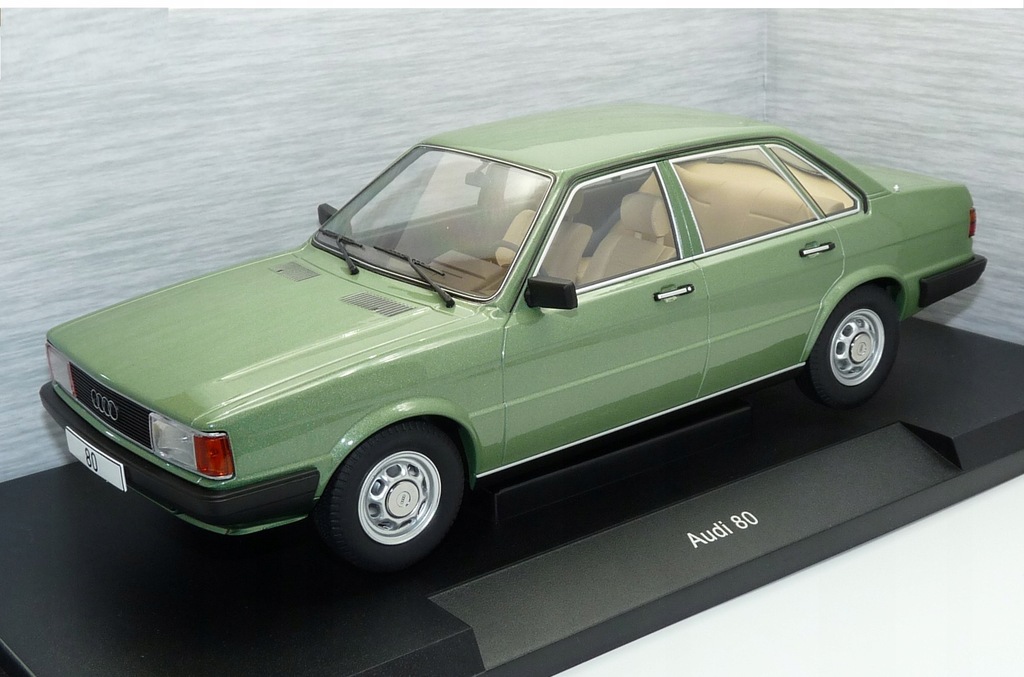 Audi 80 B2 (1978) 1:18 MCG 18525
