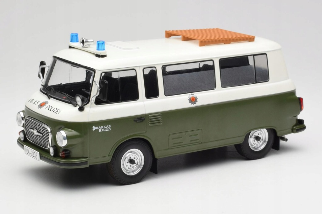 BARKAS B 1000 Kleinbus Volkspolizei 1965 1/18 MCG MCG18009