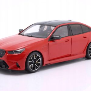 SOLIDO BMW M5 (G90) 2025 Fire Red 1:18 S1814702