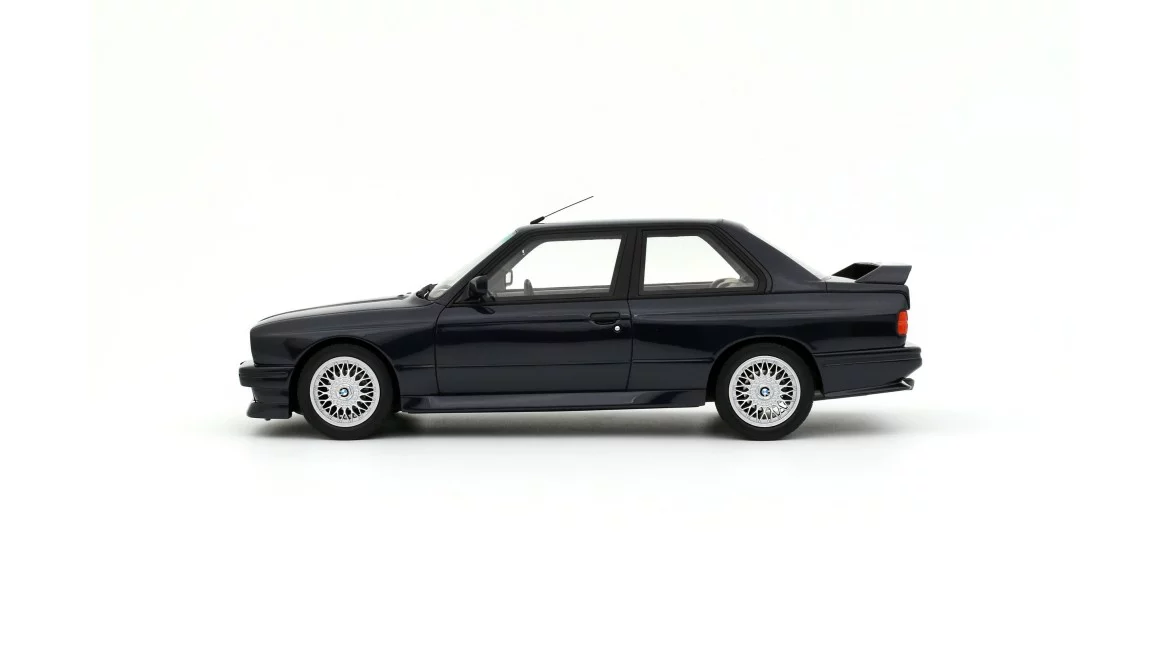 OTTO OT1216 1/18 BMW (E30) M3 Europameister Macau Bleu Metallic 1988 - obrazek 10