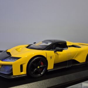 BBURAGO 1/18 FERRARI F80 16022 żółty