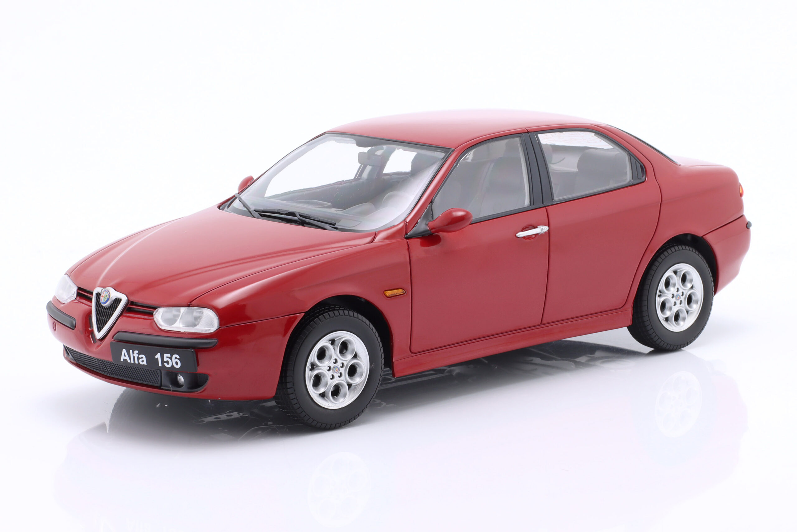 TRIPLE9 ALFA ROMEO 156 1998 Alfa red 1:18 T9-1800510