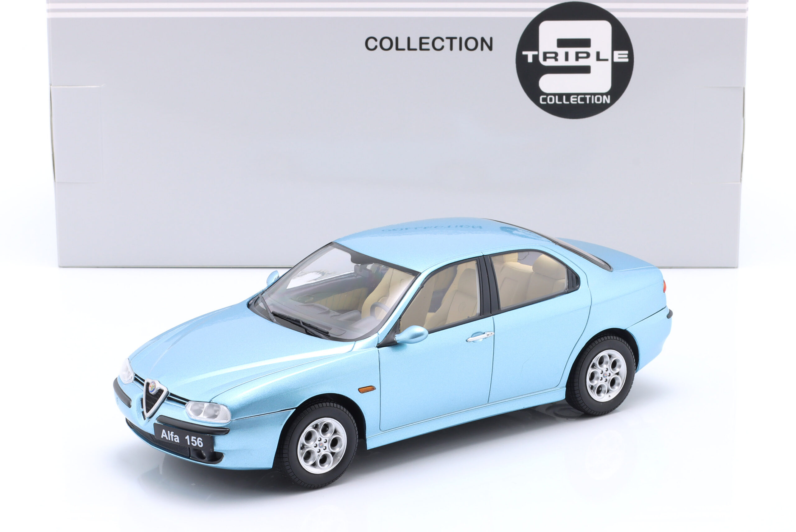 TRIPLE9 ALFA ROMEO 156 1998 Light blue meallic 1:18 T9-1800511 - obrazek 2