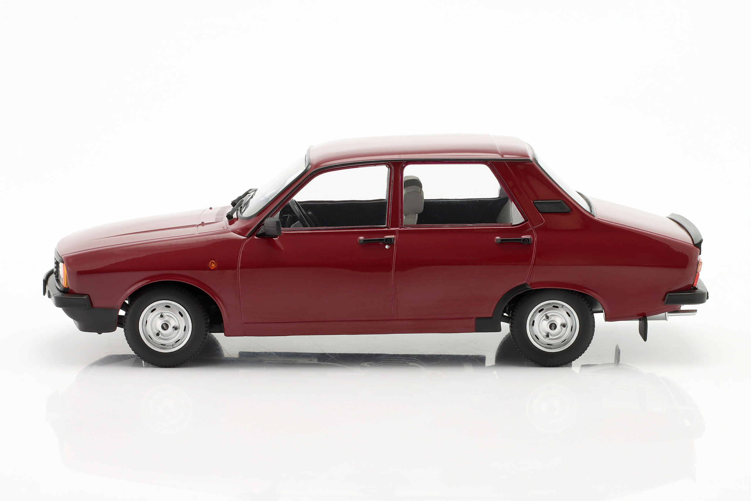 TRIPLE9 DACIA 1310 L 1993 Dark Red 1:18 T9-1800287 - obrazek 6