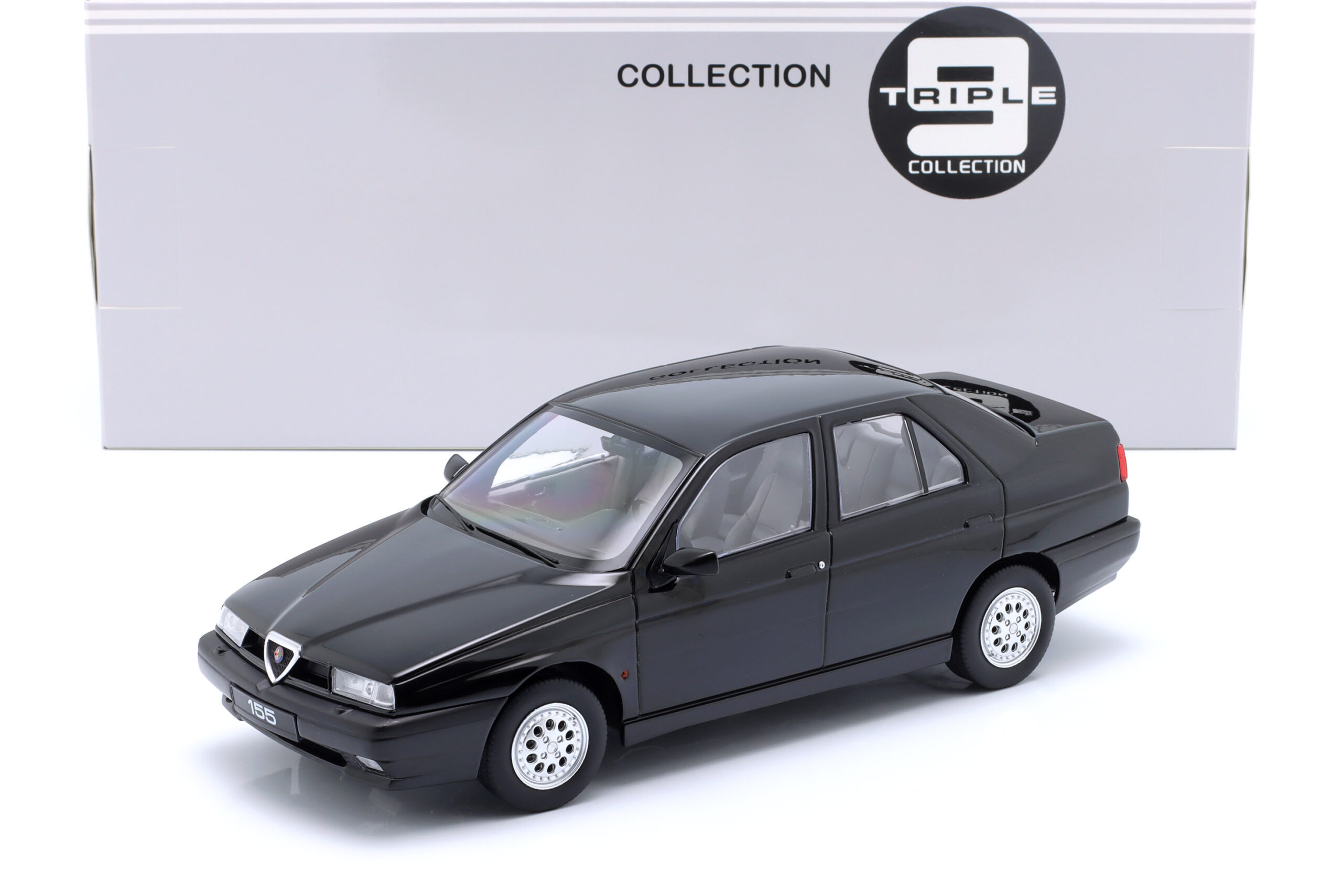 TRIPLE9 ALFA ROMEO 155 1996 Black 1:18 T9-1800381 - obrazek 2