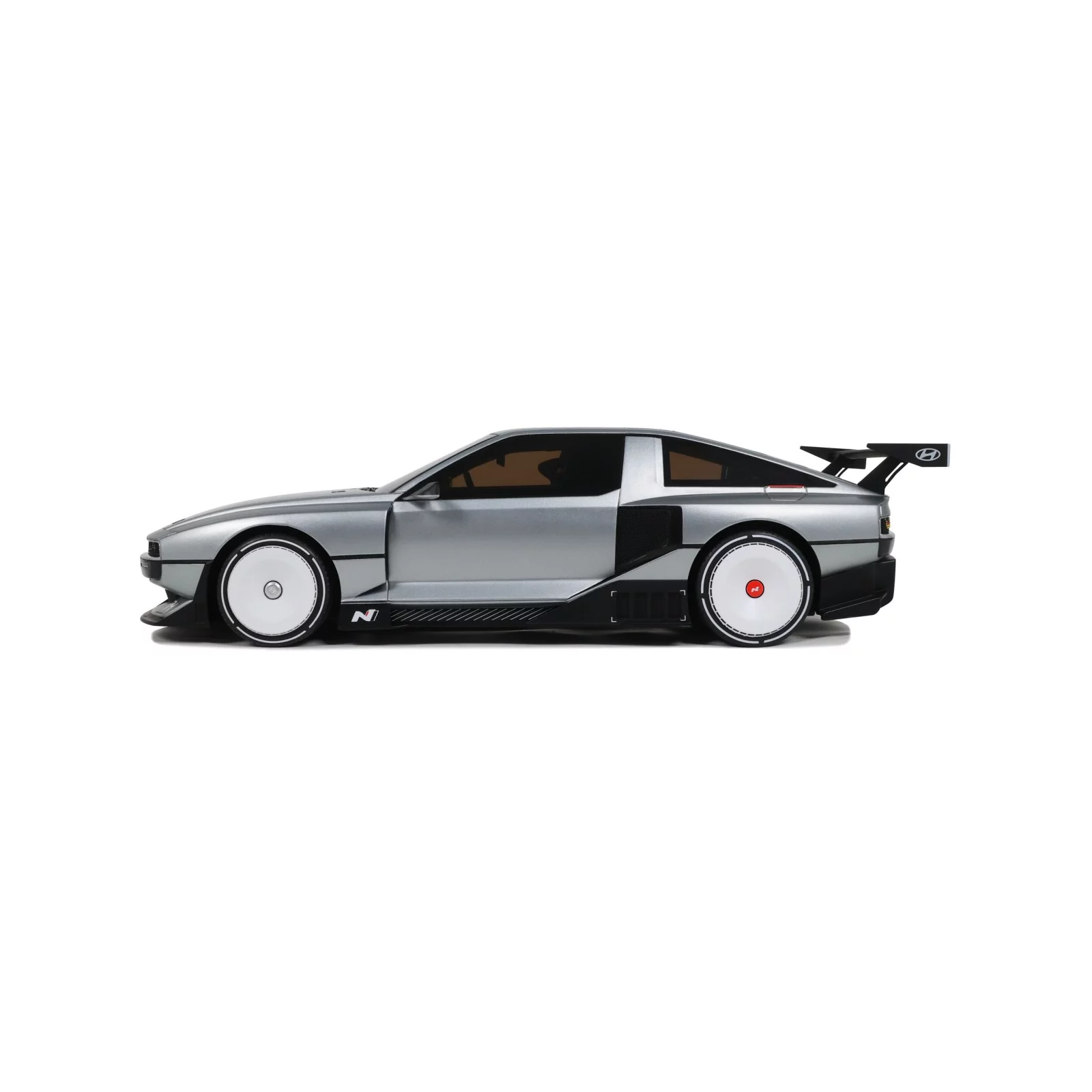 OTTO HYUNDAI N VISION 74 2022 Matt Aluminium L.E.2000 pcs 1:18 OT493 - obrazek 2