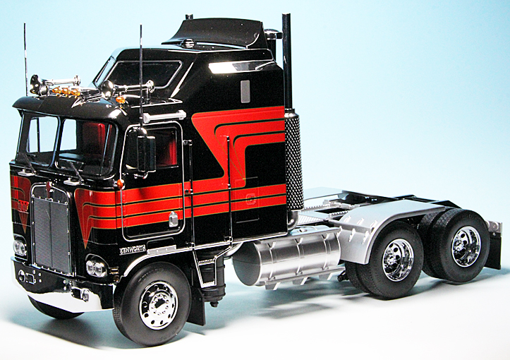 Road Kings RK180142 Kenworth K100 Aerodyne Truck (1976) - obrazek 2
