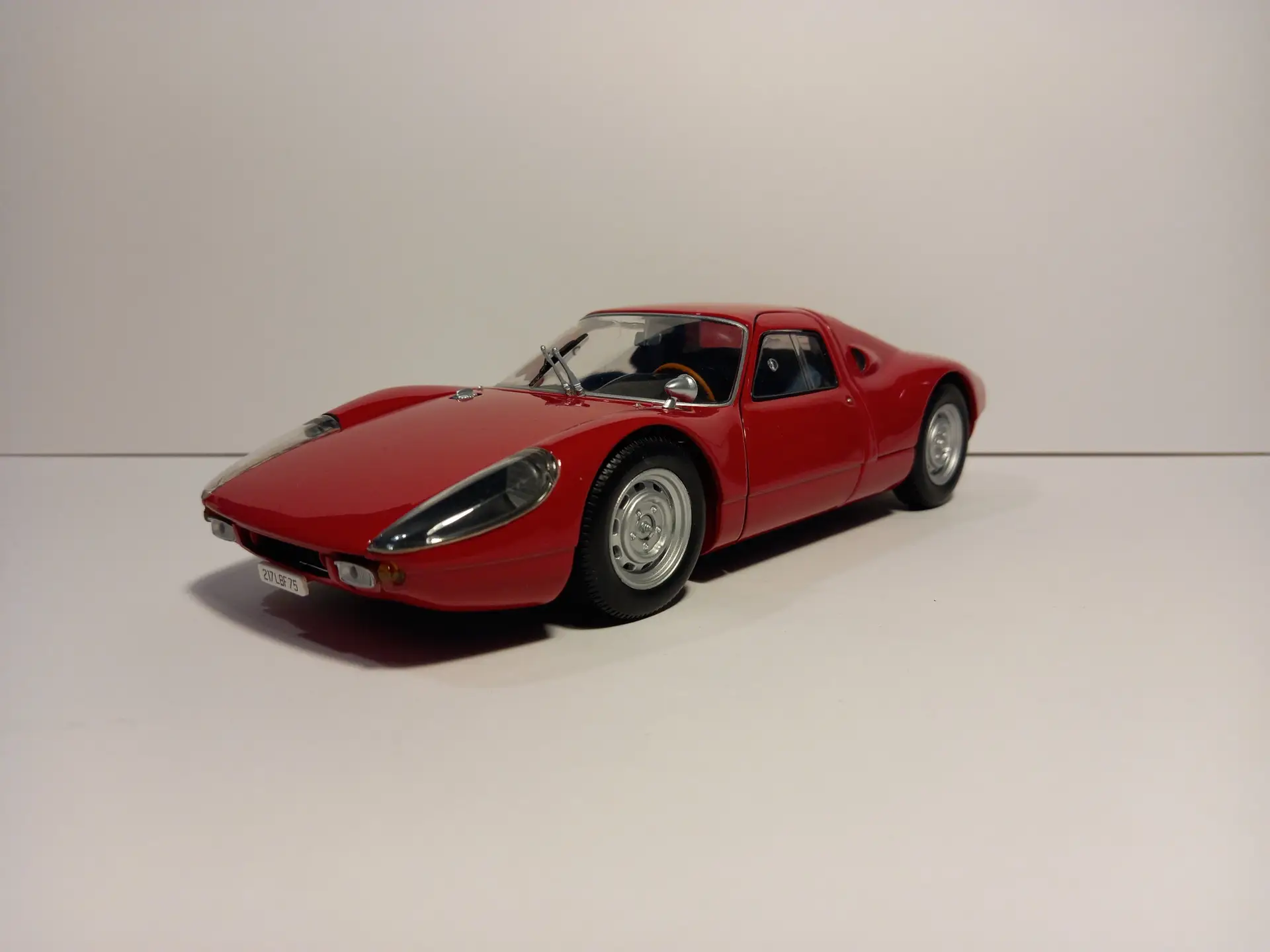 MINICHAMPS 1/18 PORSCHE 904 CARRERA GTS 1954