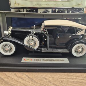 SIGNATURE 1/18 DUESENBERG 1934