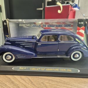 RICKO 32131 SKALA 1/18 CADILLAC V16 AERODYNAMIC COUPE 1934