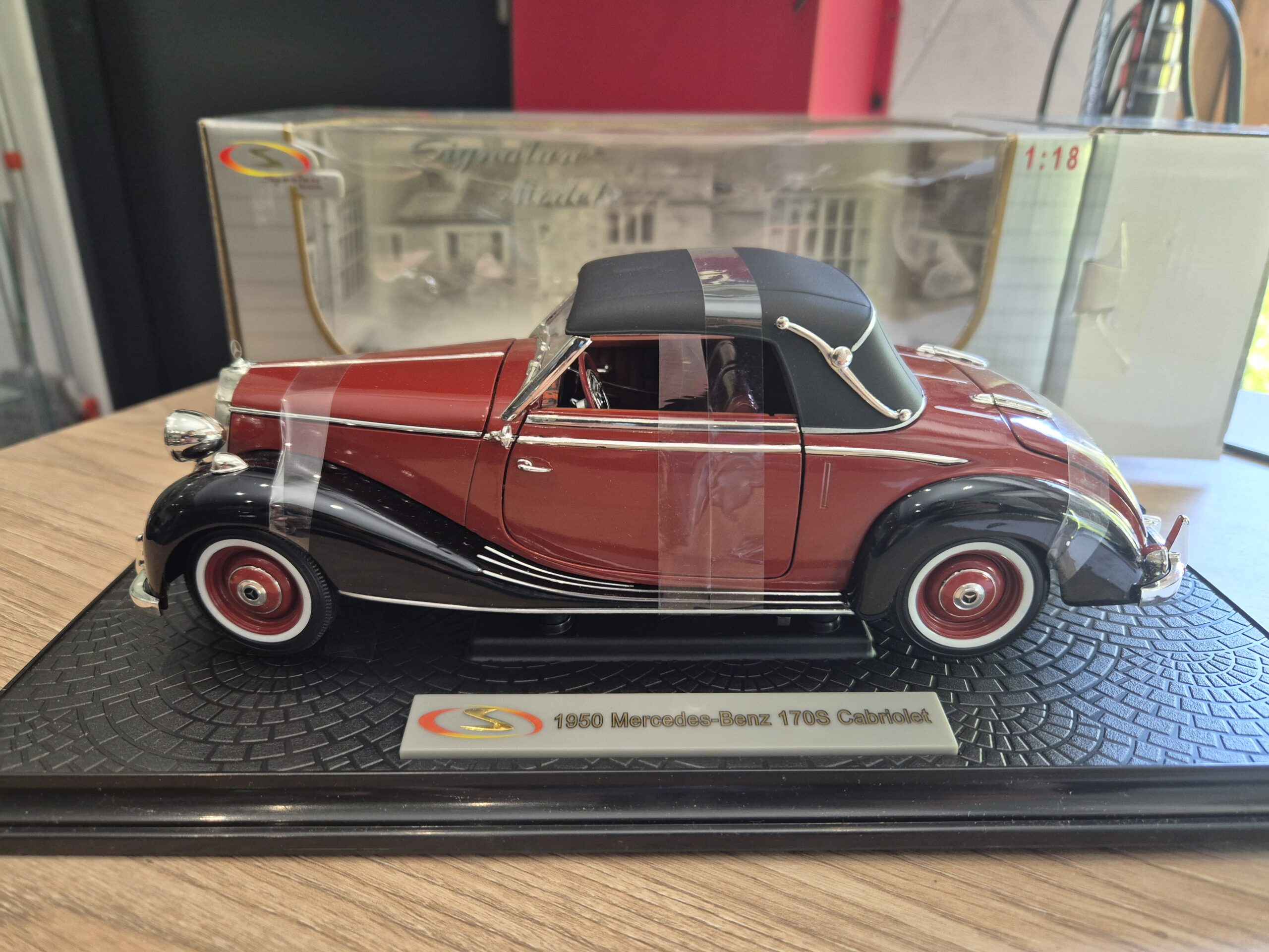 MERCEDES-BENZ 170S 1/18 SIGNATURE 18123