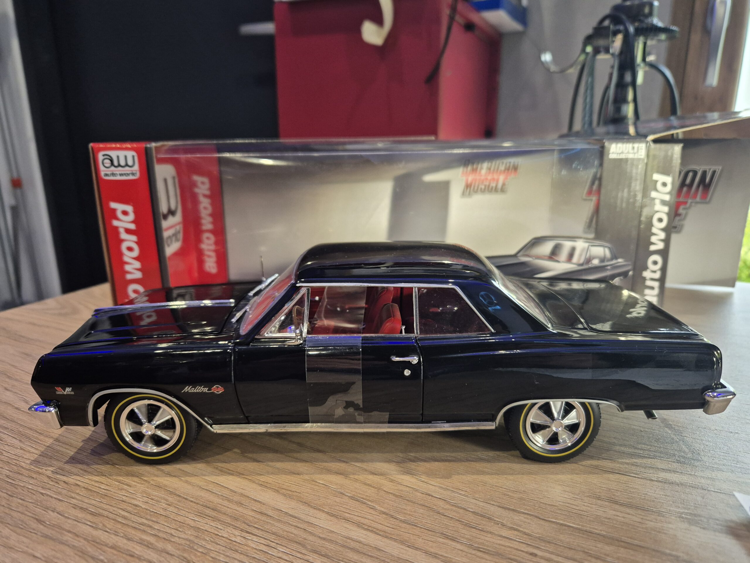 CHEVROLET CHEVELLE Z-16 1965 1/18 ERTL AUTO WORLD AMM1061/06