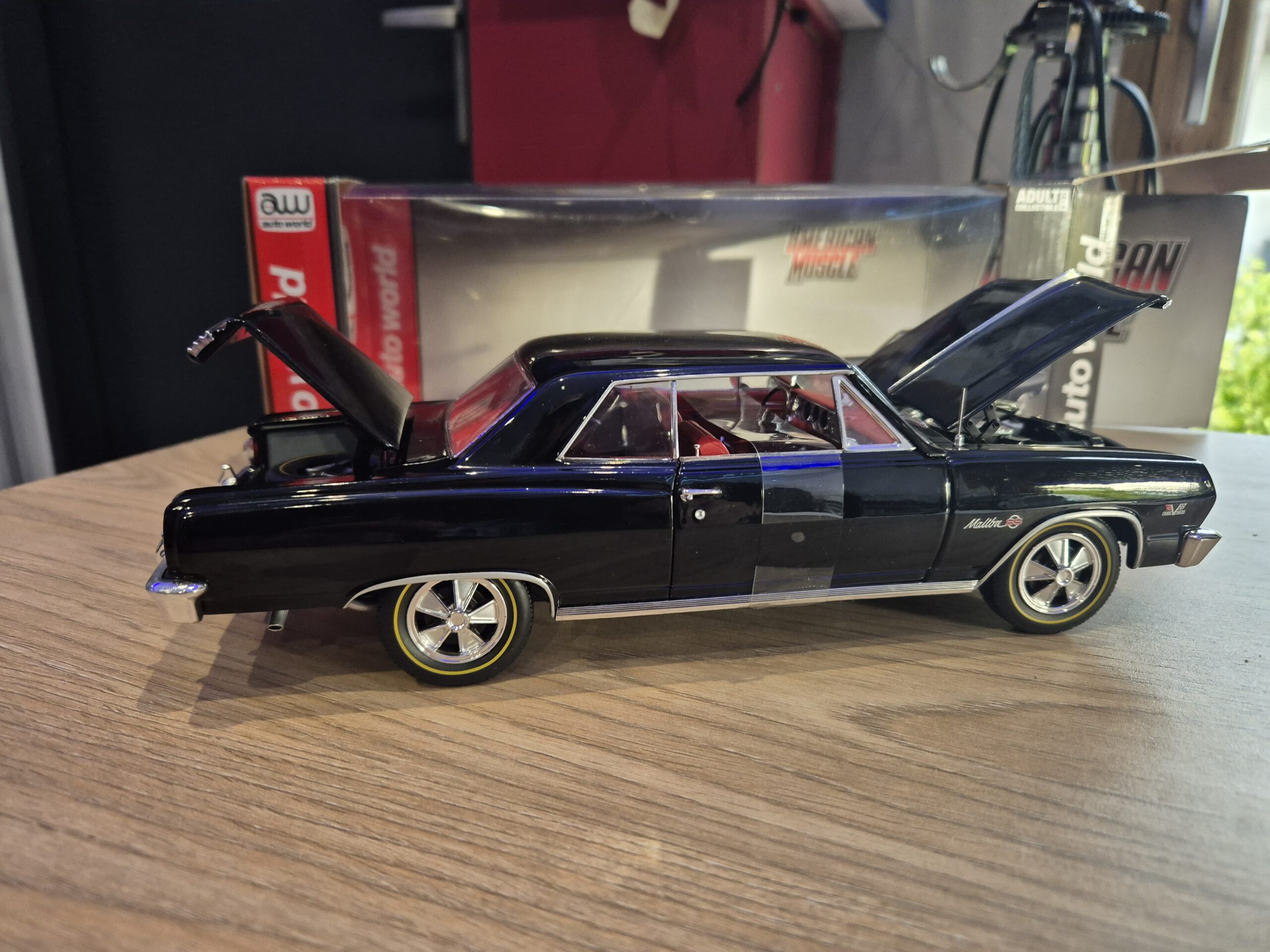CHEVROLET CHEVELLE Z-16 1965 1/18 ERTL AUTO WORLD AMM1061/06 - obrazek 7