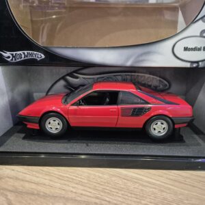 HOT WHEELS P9882 FERRARI MONDIAL 1/18