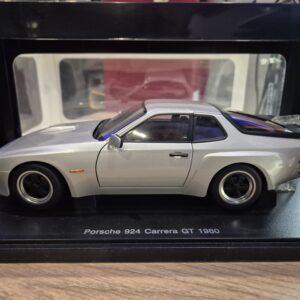 AutoArt Porsche Carrera 924 GT 1980 1/18 AUTOART MILLENNIUM
