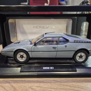 BMW M1 1/18  Norev 183223