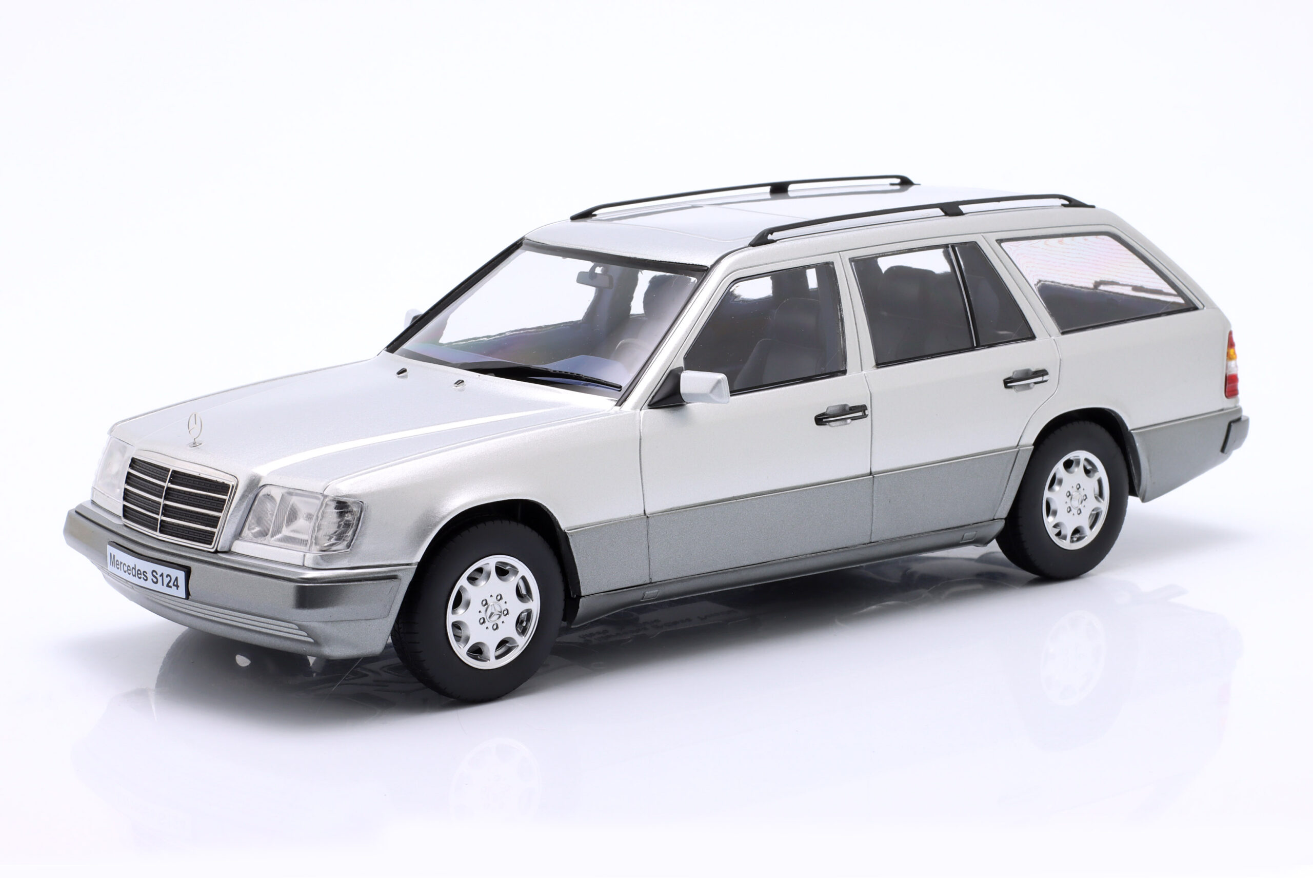 MERCEDES-BENZ E300 E-Class T-Modell (S124) W124 1995 Silver metallic TRIPLE9 T9-1800361