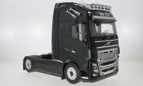 Volvo FH16 2018 XL CAB czarny skala 1/18 PCL30209 Premium ClassiXXs
