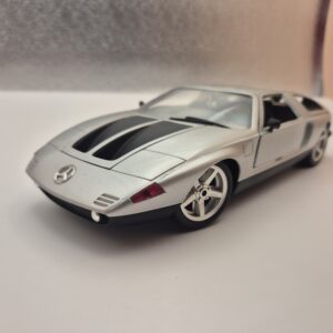 Mercedes C111 1/18 Guiloy