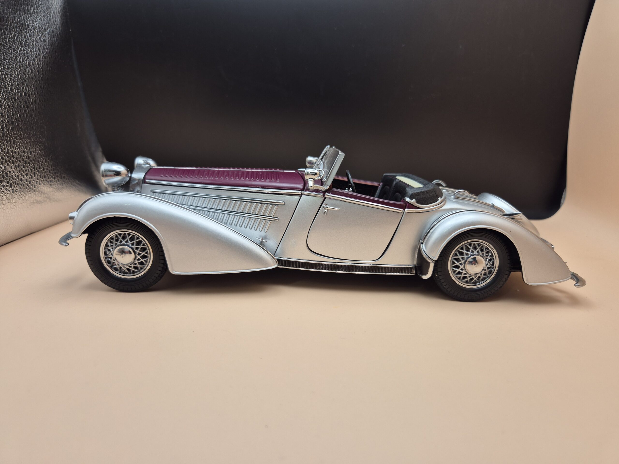 HORCH 855 1938 1/18 SUN STAR SUNSTAR