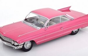 KK181254 Cadillac Series 62 Coupe DeVille 1961 1/18 różowy kk scale