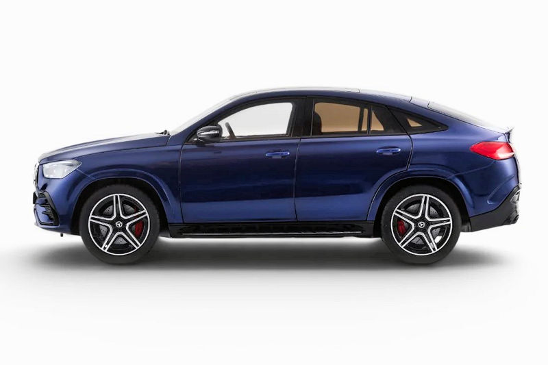 Mercedes-Benz AMG GLE 53 4Matic Coupe rok 2023 mystic blue 1:18 NZG 111500022