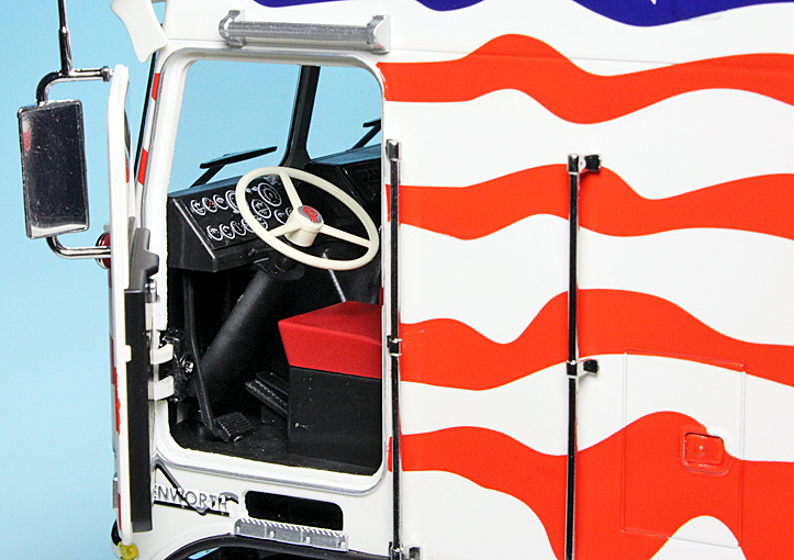 KENWORTH K100 AERODYNE 1976 1/18 ROAD KINGS RK180146 - obrazek 5
