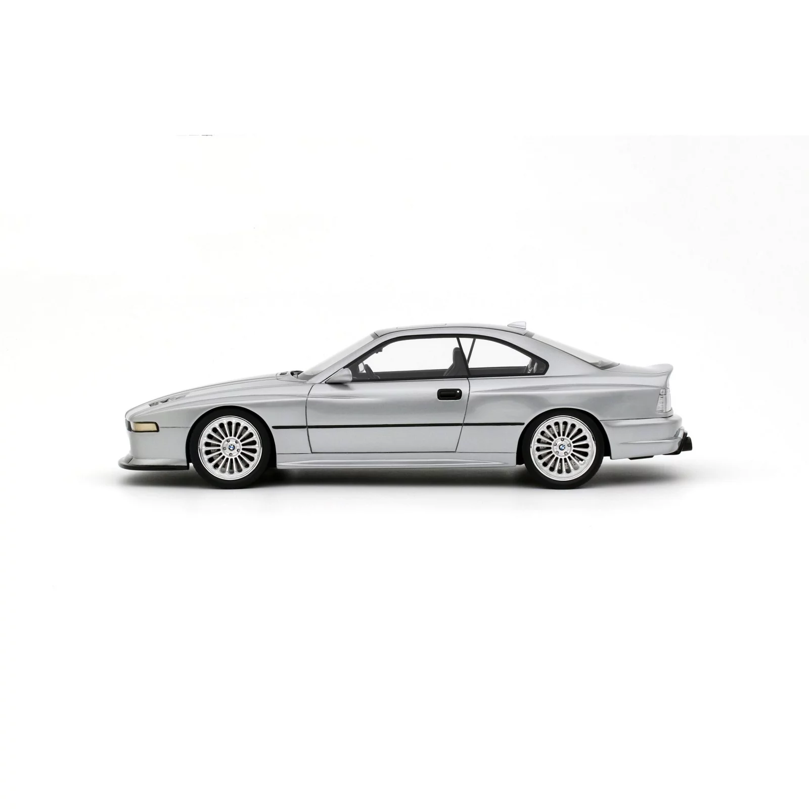 BMW E31 858CSL REYN SPEED SHOP DESIGNED BY JONSIBAL SILVER OTTO 1/18 OT1173 - obrazek 2