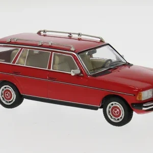 IXO Models Mercedes Benz 200T S123 1982 Red 1:43 CLC694N