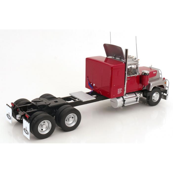 MACK RL 700L Tractor 1974 1/18 czerwony road kings RK180172 (Kopia) - obrazek 2