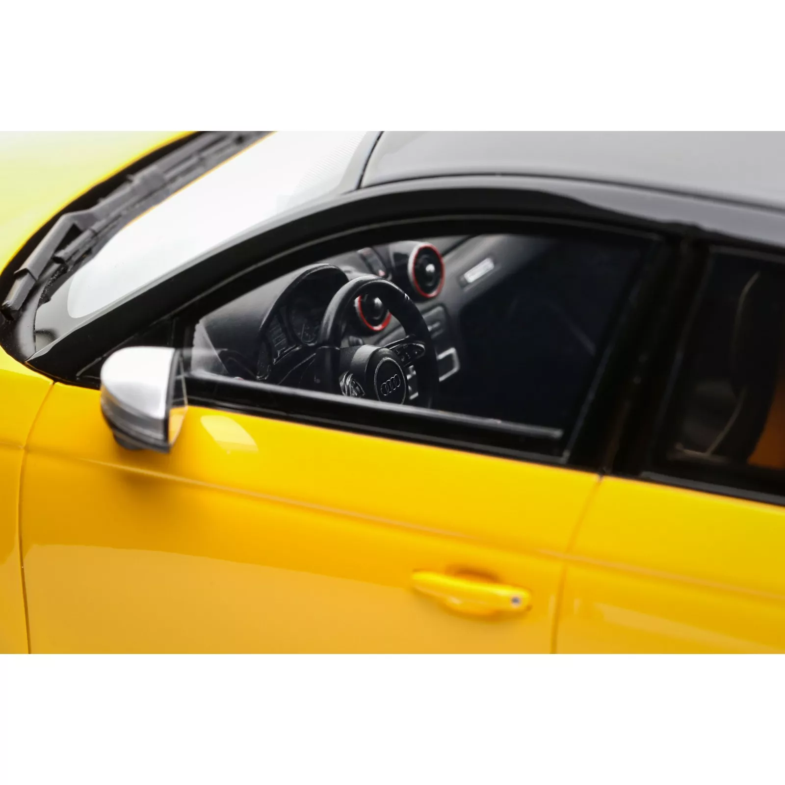 Audi A1 S1 Sportback Vegas Żółty 2015 1/18 OTTO OT1246 - obrazek 9