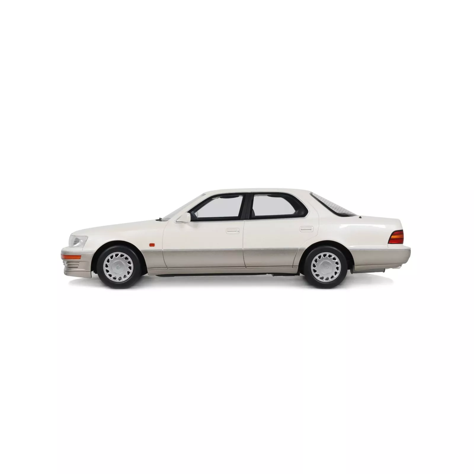 Lexus LS 400 Diamentowa Biała Perła 051 1992 1/18 OTTO OT1277 - obrazek 2