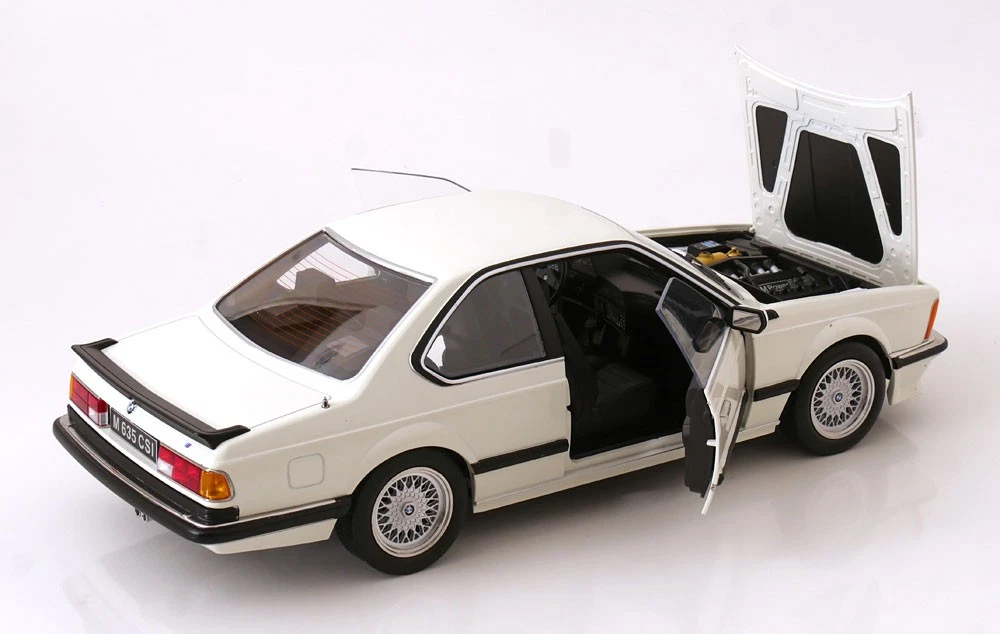 BMW M635 CSi E24 (1987) 1:12 biały KK SCALE 120164 - obrazek 3