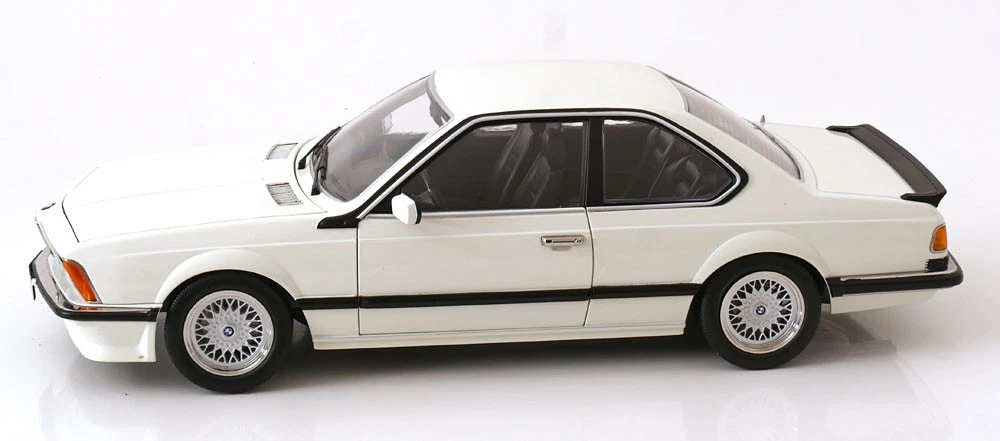 BMW M635 CSi E24 (1987) 1:12 biały KK SCALE 120164 - obrazek 5