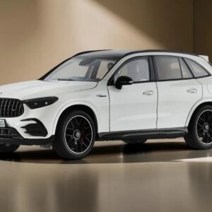 Mercedes-Benz AMG GLC 63 S E Performance biały X254 1/18 NZG 111000040