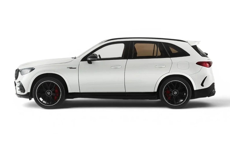 Mercedes-Benz AMG GLC 63 S E Performance biały X254 1/18 NZG 111000040 - obrazek 3
