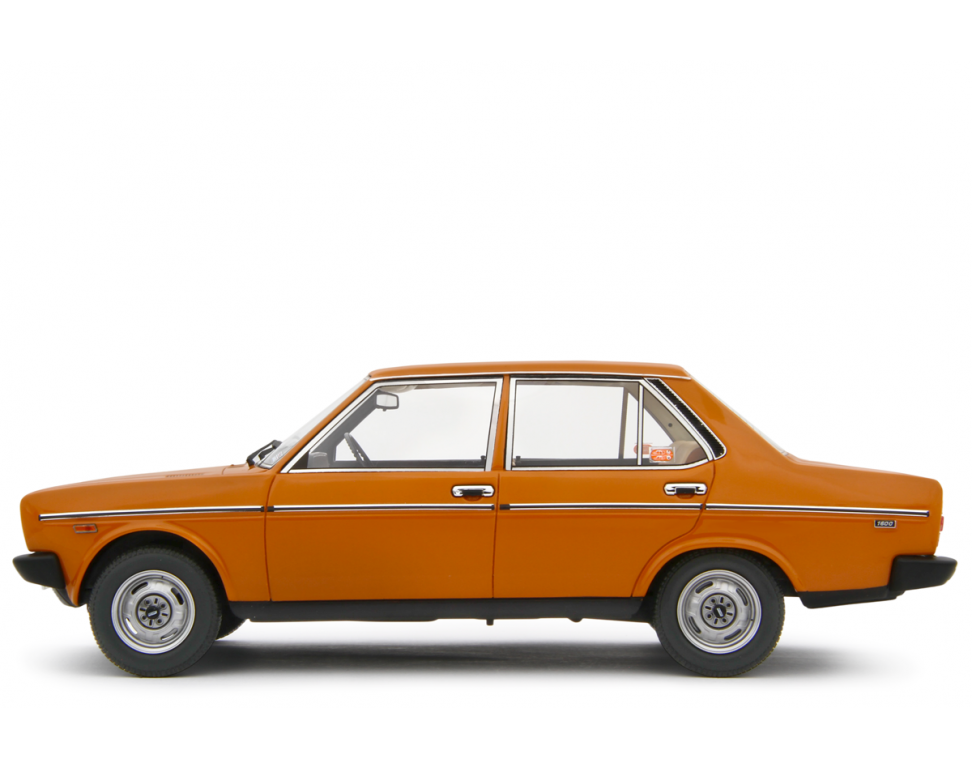 FIAT 131 Mirafiori 1600 Orange 1974 1/18 LAUDORACING LM190A - obrazek 3