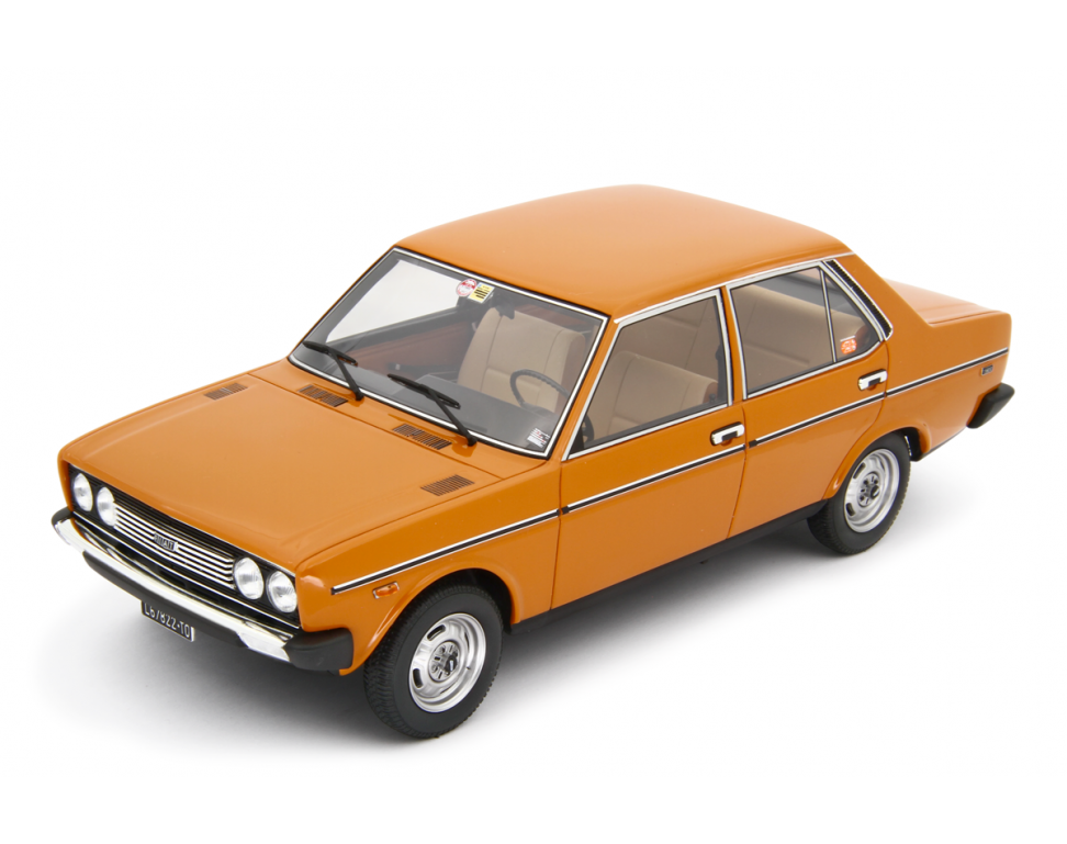 FIAT 131 Mirafiori 1600 Orange 1974 1/18 LAUDORACING LM190A - obrazek 5